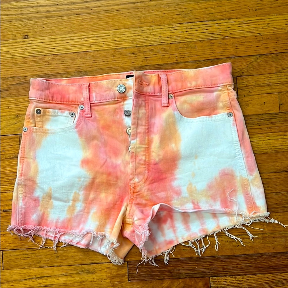 Gap tie dye shorts, size 6